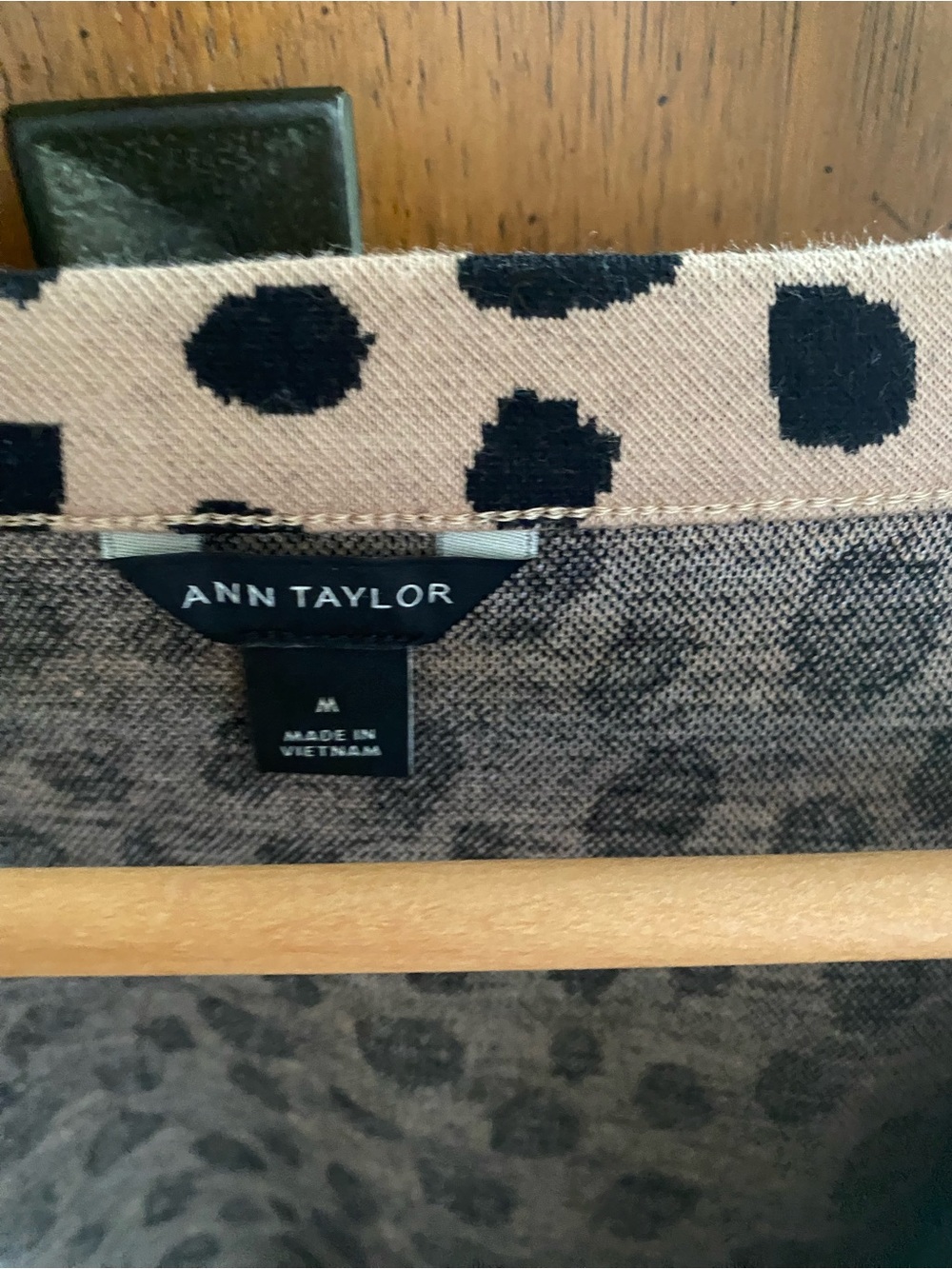 Ann Taylor button up sweater/ top - Picture 5 of 10
